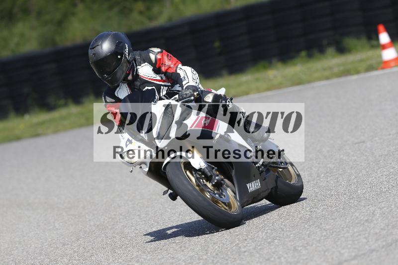 Archiv-2025/09 22.04.2025 Cornu Master School ADR/rot-rouge/4